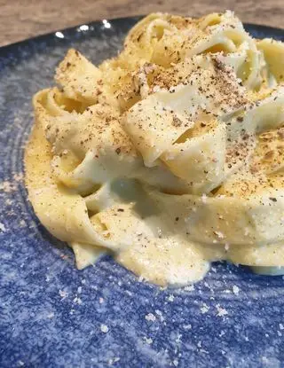 Ricetta Pappardelle in crema di fave, patate, porro e pecorino romano con blend di pepe tostato di robertobabbilonia