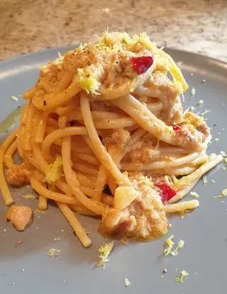 Ricetta Spaghettone gragnanese con tonno, capperi, limone e mix di peperoncini piccanti di robertobabbilonia