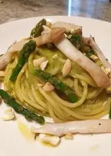 Ricetta Spaghetti in crema di asparagi con cannolicchi e anacardi