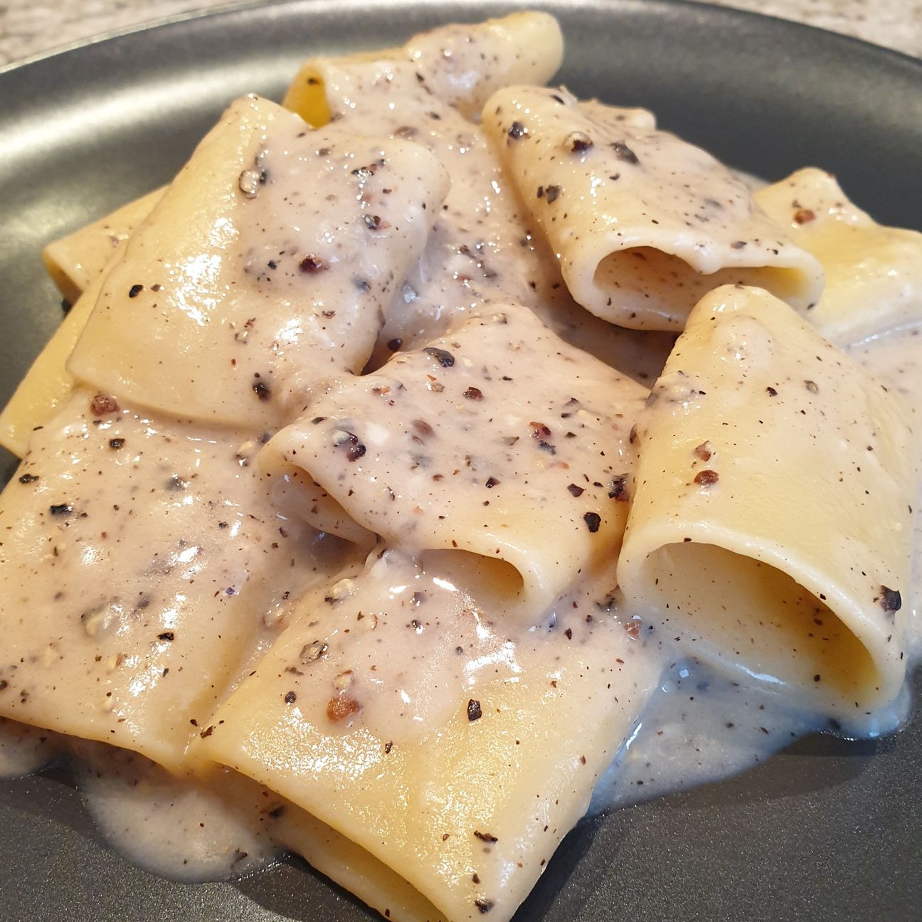 Paccheri cacio e pepe