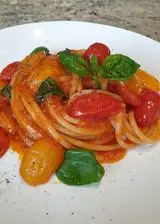 Ricetta Spaghettoni Garofalo XXL ai tre pomodori e basilico fresco