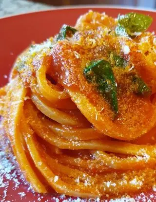 Ricetta Chitarrra all'arrabbiata e pecorino romano di robertobabbilonia