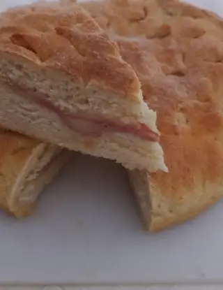 Ricetta Focaccia bianca farcita di monello