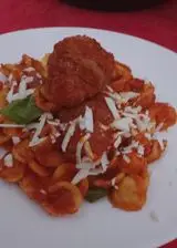 Ricetta Orecchiette fresche con sugo di polpette di Nonna