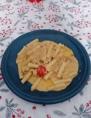 Ricetta Sedanini rigati con Salmone affumicato e tomno di monello