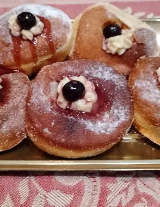 Ricetta Bomboloni con crema pasticcera e amarena Fabbri di monello