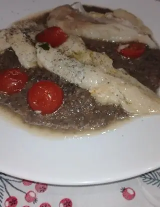 Ricetta Filetto di Merluzzo su un letto di lenticchie di monello