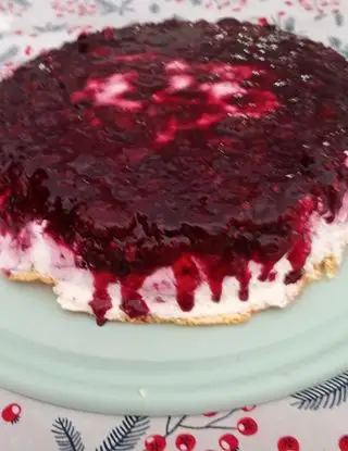 Ricetta Cheesecake ai  frutti rossi base pasta biscotto di monello