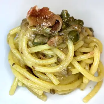 Ricetta Spaghettoni acciughe, olive e capperi di PORKBLOGGER