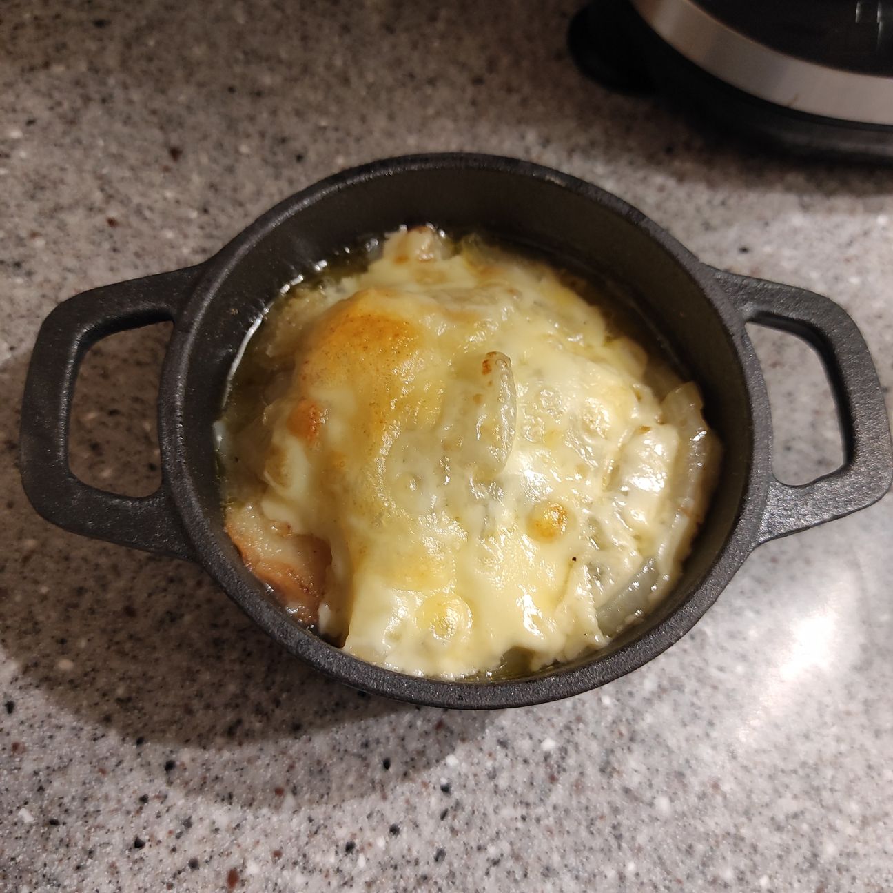 Zuppa di cipolle alla francese