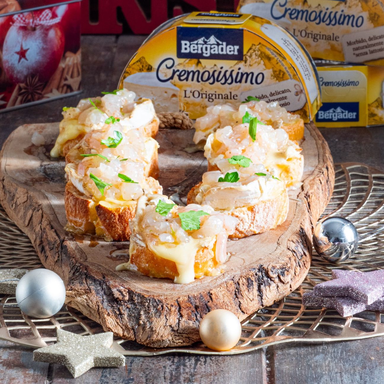 Bruschette con Cremosissimo L’originale Bergader e tartare di gamberi