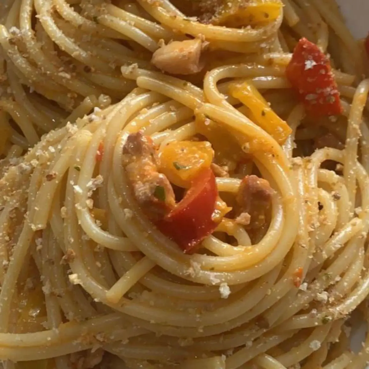 Ricetta Spaghettone  peperoni e pangrattato di giuseppe.f70