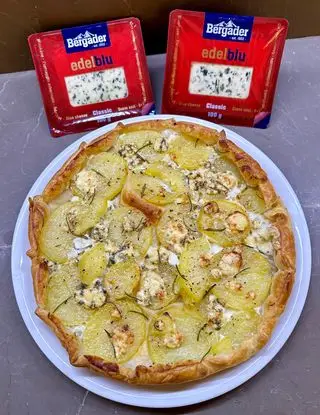 Ricetta Torta salata con patate, rosmarino ed Edelblu Classic Bergader di virginia.fabbri
