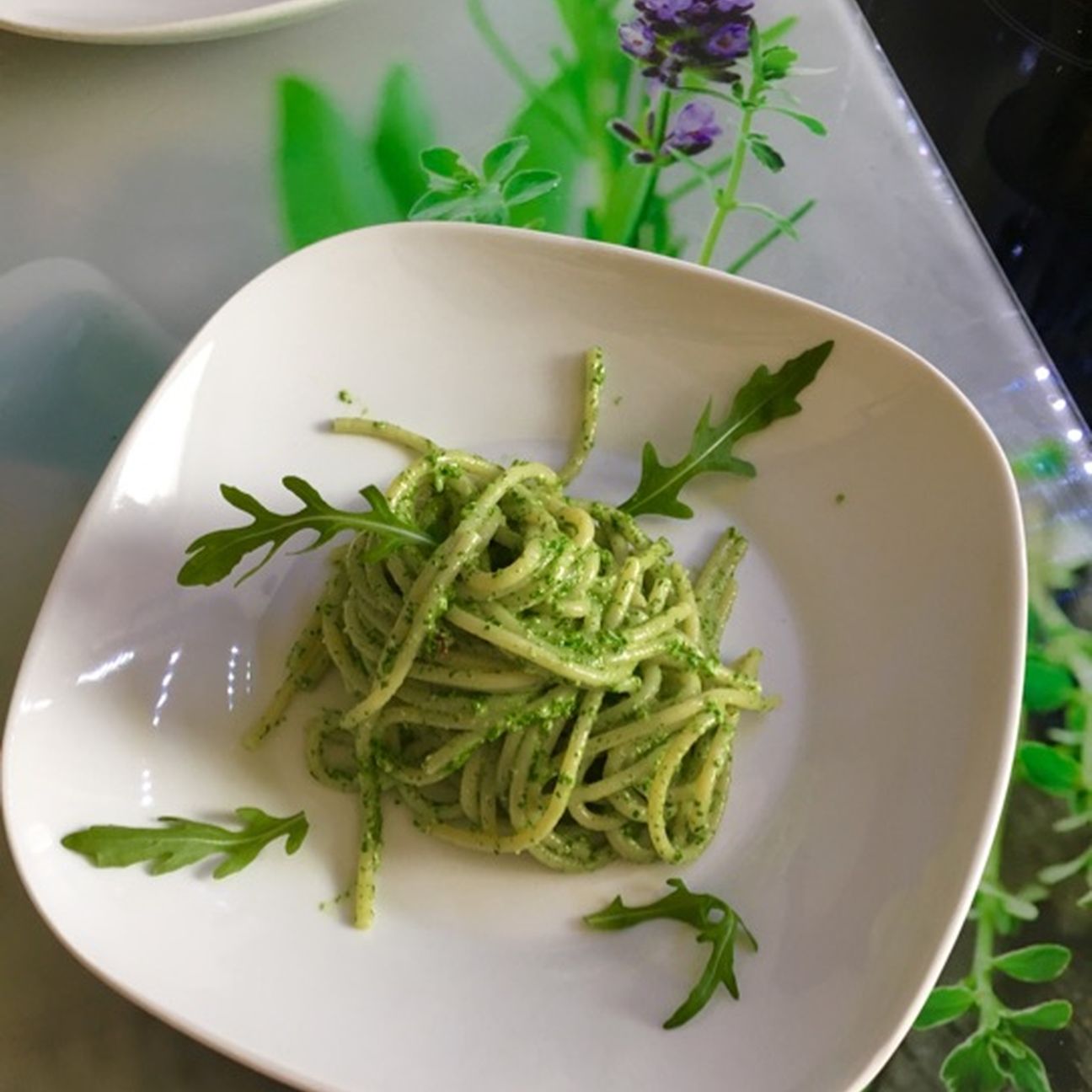 Spaghetti con pesto di rucola