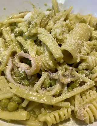 Ricetta Pasta #oltrelaforma con piselli, calamari e pecorina. di simone