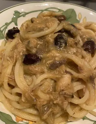 Ricetta Spaghettone sgombro, pomodori gialli, olive, capperi e limone di simone