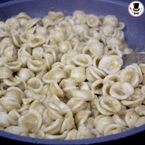 Orecchiette al pesto di rucola Al.ta Cucina incucinacolnobile