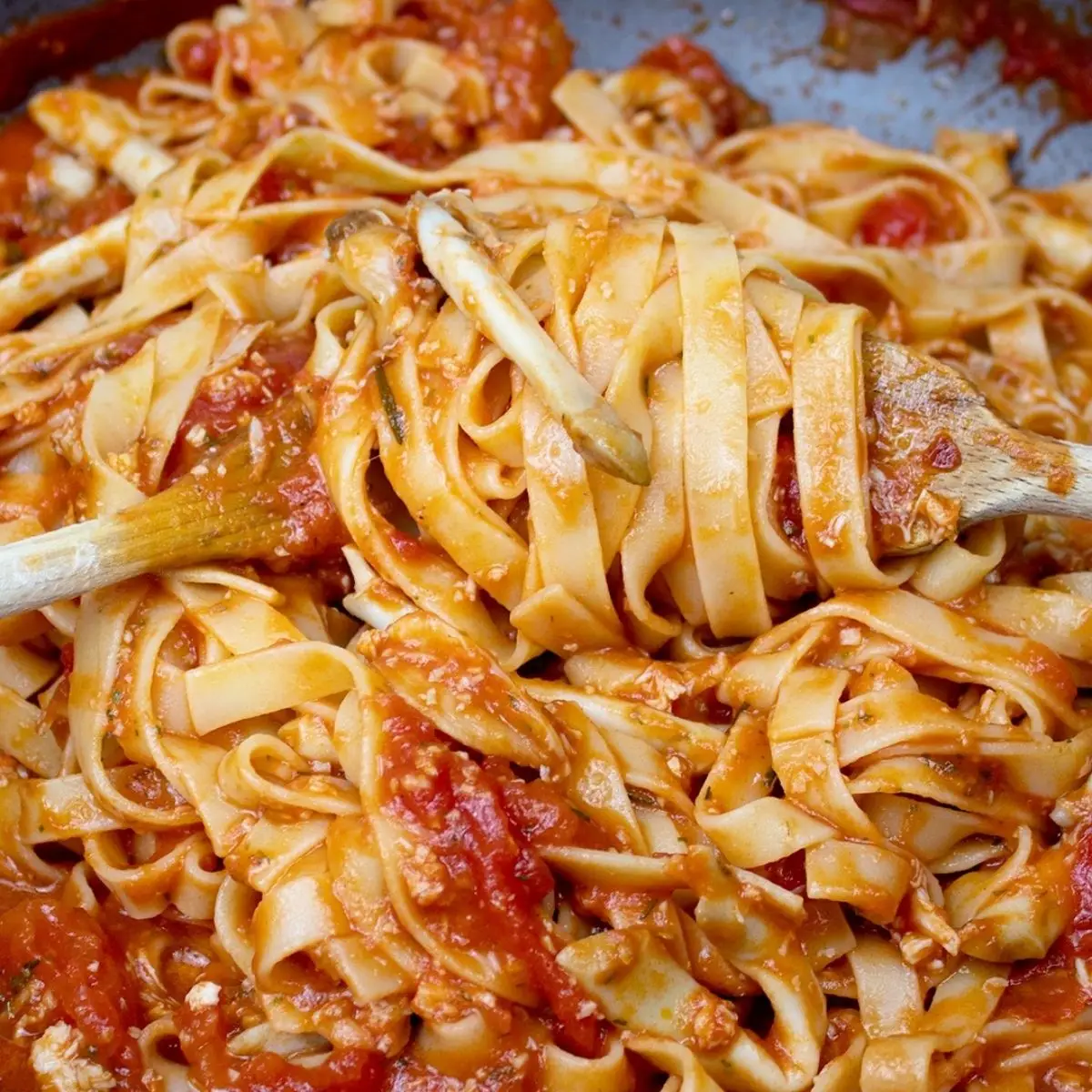 Ricetta Tagliatelle alla marinara di incucinacolnobile