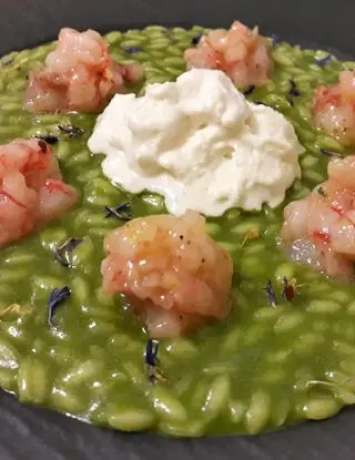 Ricetta Risotto Arborio Classico, estratto di rucola, tartare gambero rosso, spuma di mandorla di gjdesa