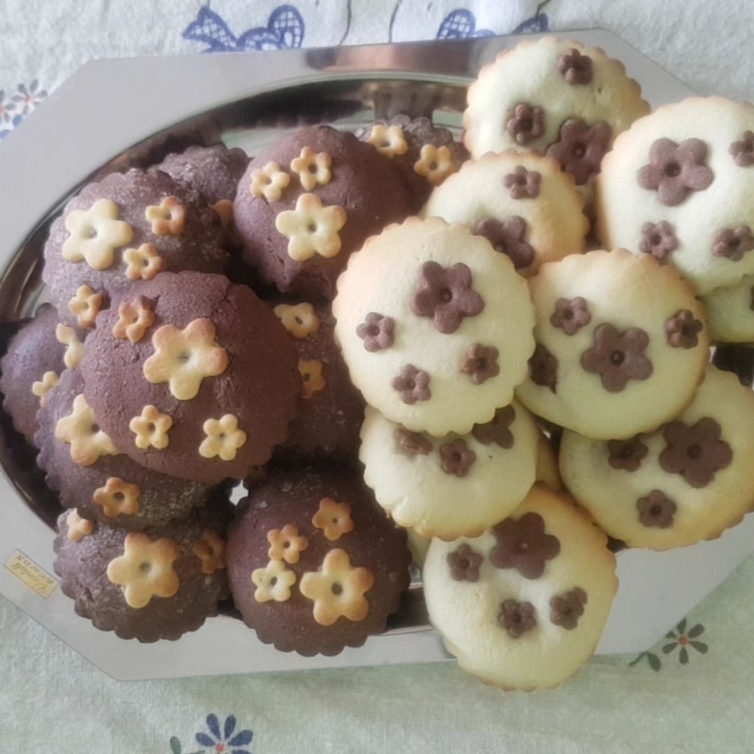 Biscotti di frolla bicolore