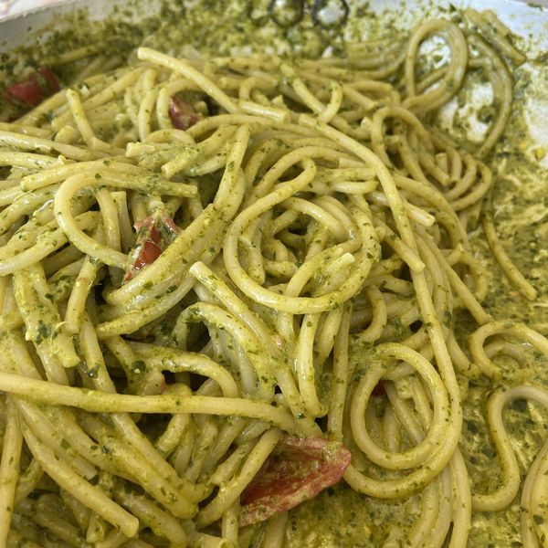 Spaghetti pesto, pomodorini e Philadelphia. Al.ta Cucina roberto_nigi
