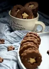 Ricetta Doppio frollino fondente con cuore al caramello salato