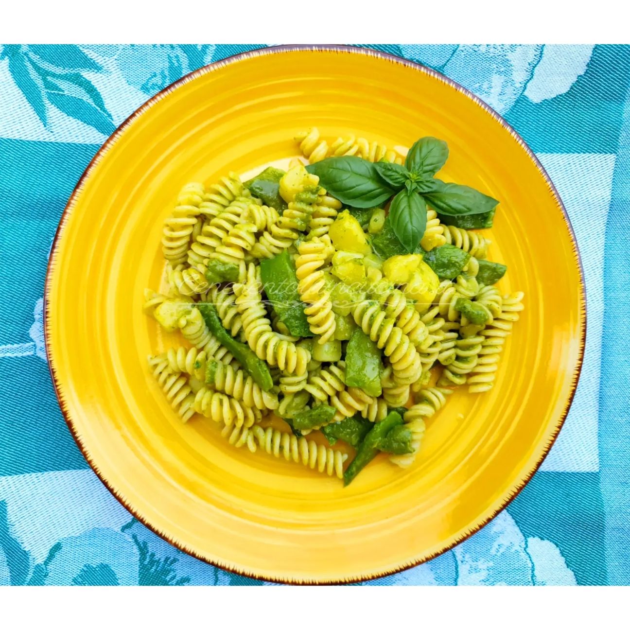 Pasta con fagiolini e patate.
