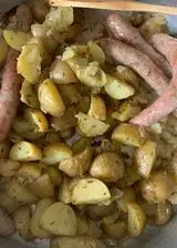 Ricetta Patate piccole al forno con salsicce sciué sciué