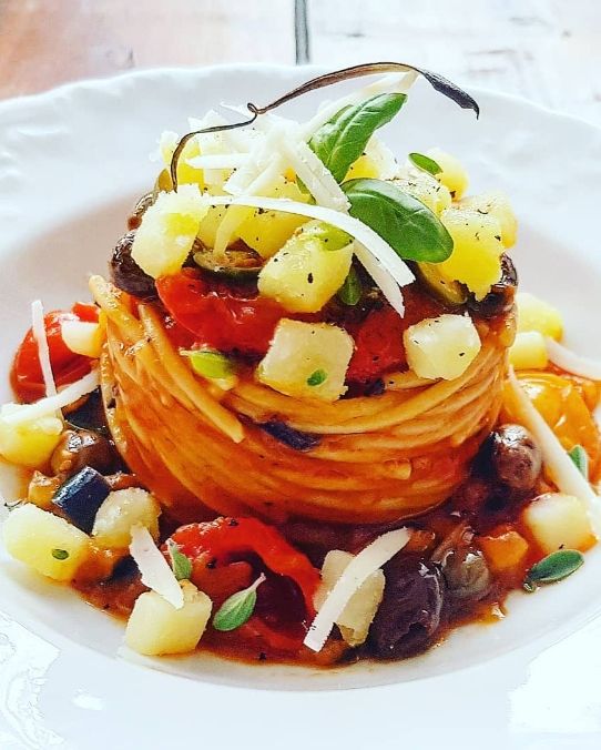 Spaghetto alla caponata siciliana