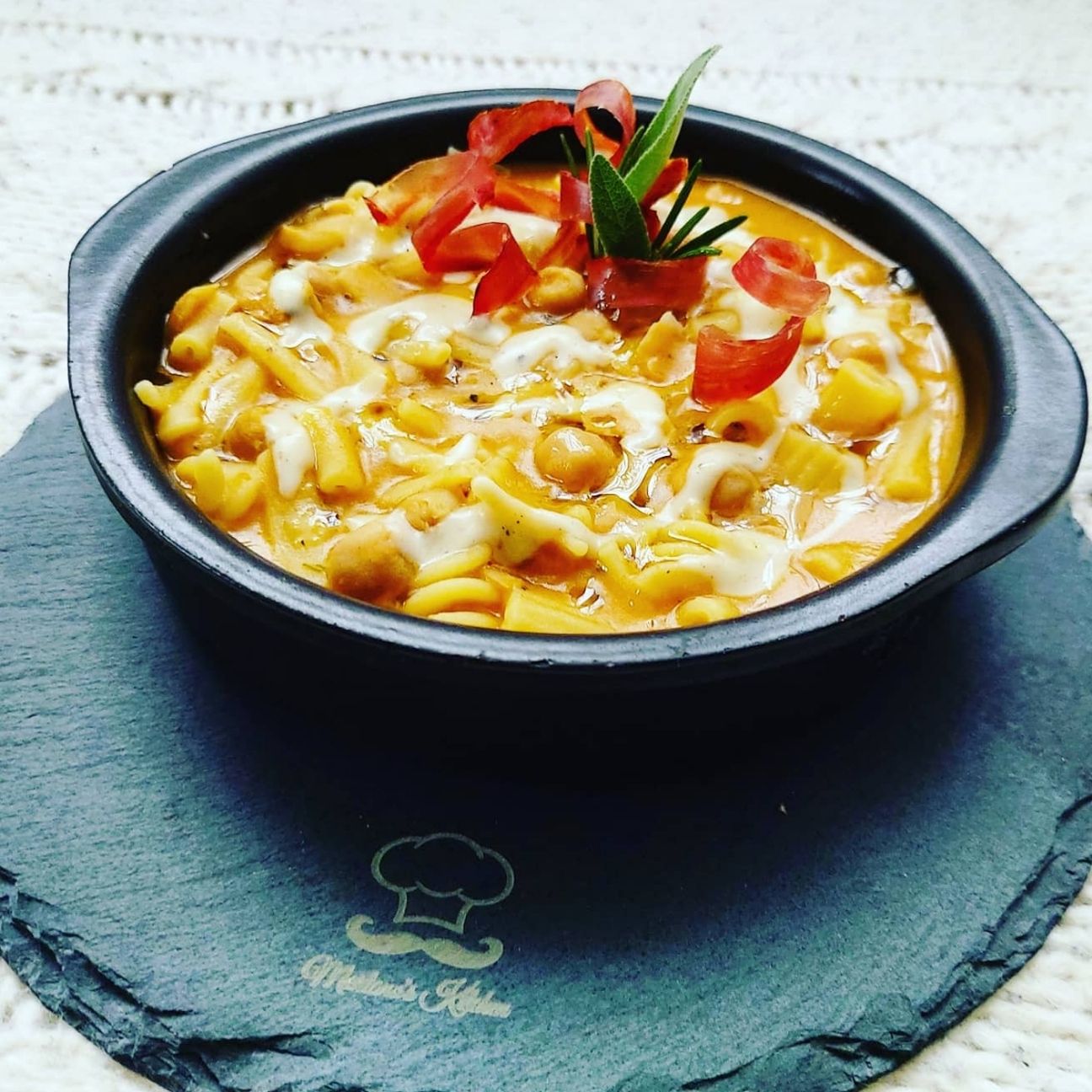 Pasta e ceci alla romana