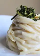 Ricetta Bucatini con fonduta e zucchine fritte 🍝