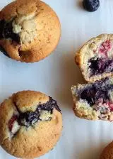 Ricetta Muffin fragole e mirtilli