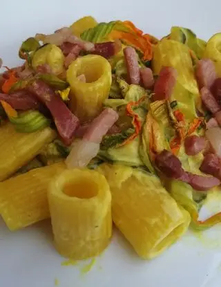 Ricetta Mezze maniche ai sapori di roby_zio
