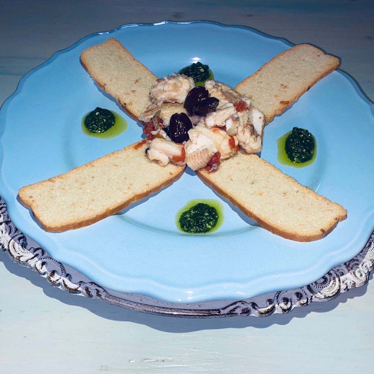 Gattuccio al timo marinato nel Pigato con crema di rucola