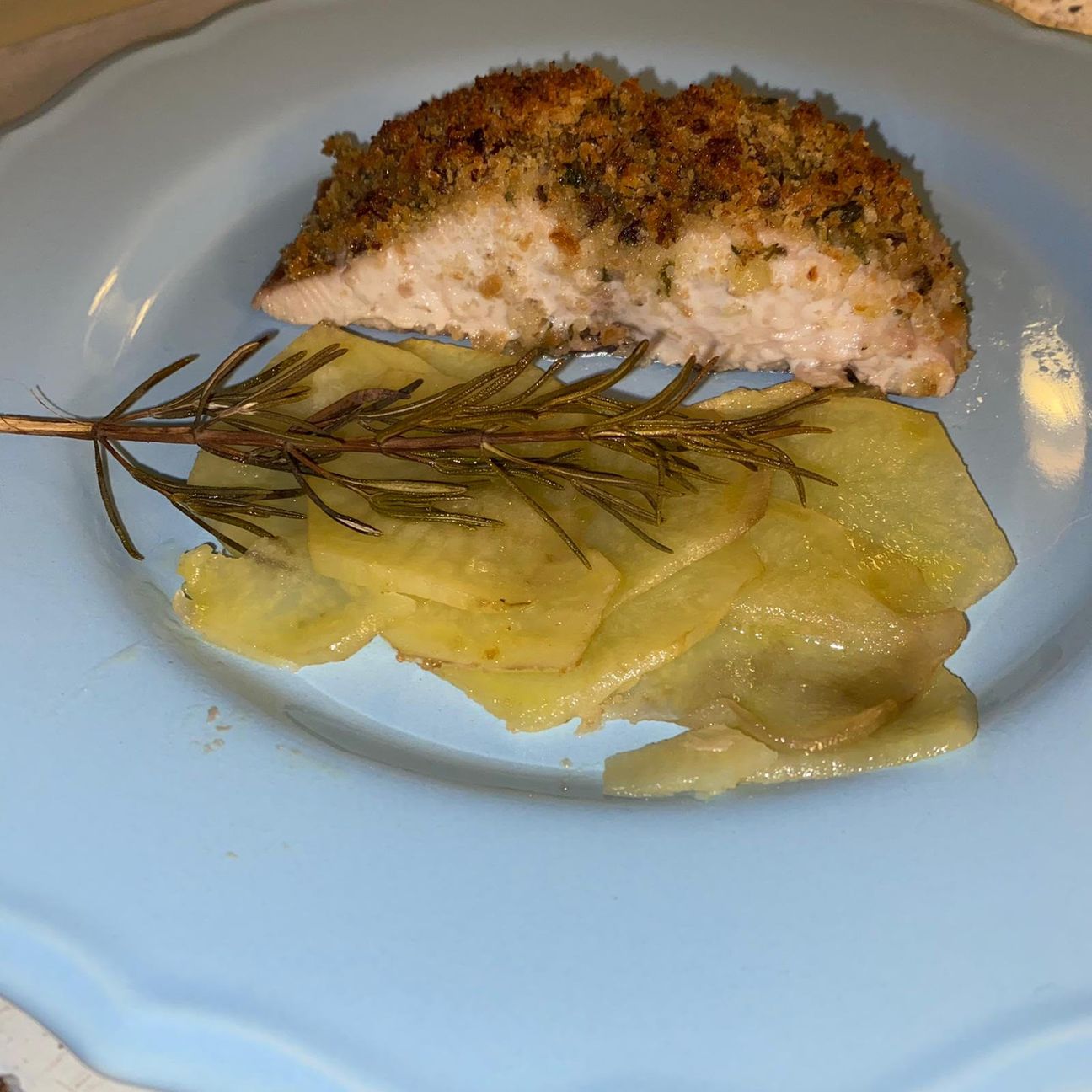 Palamita al gratin con uva bianca di pigato