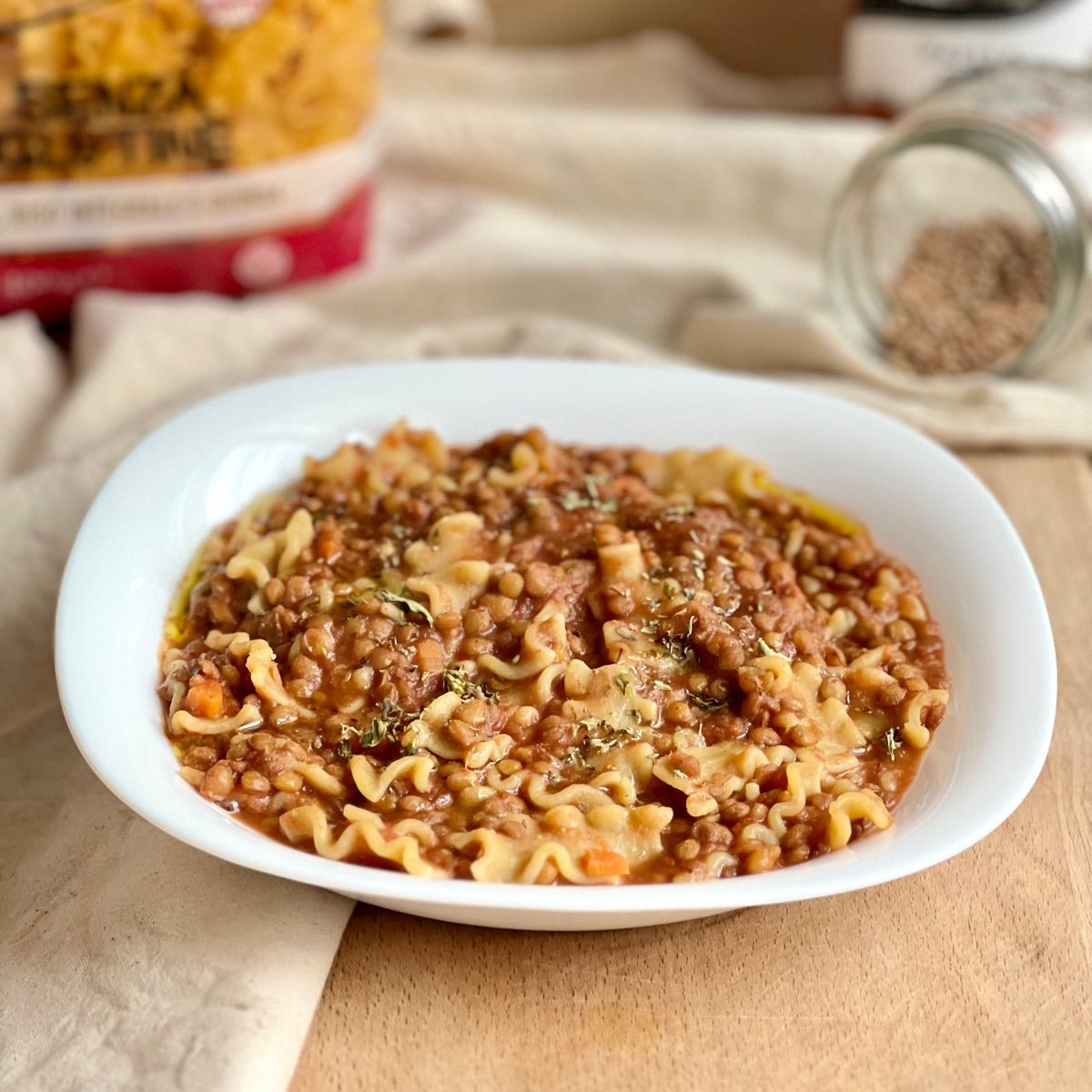 Pasta e lenticchie in umido