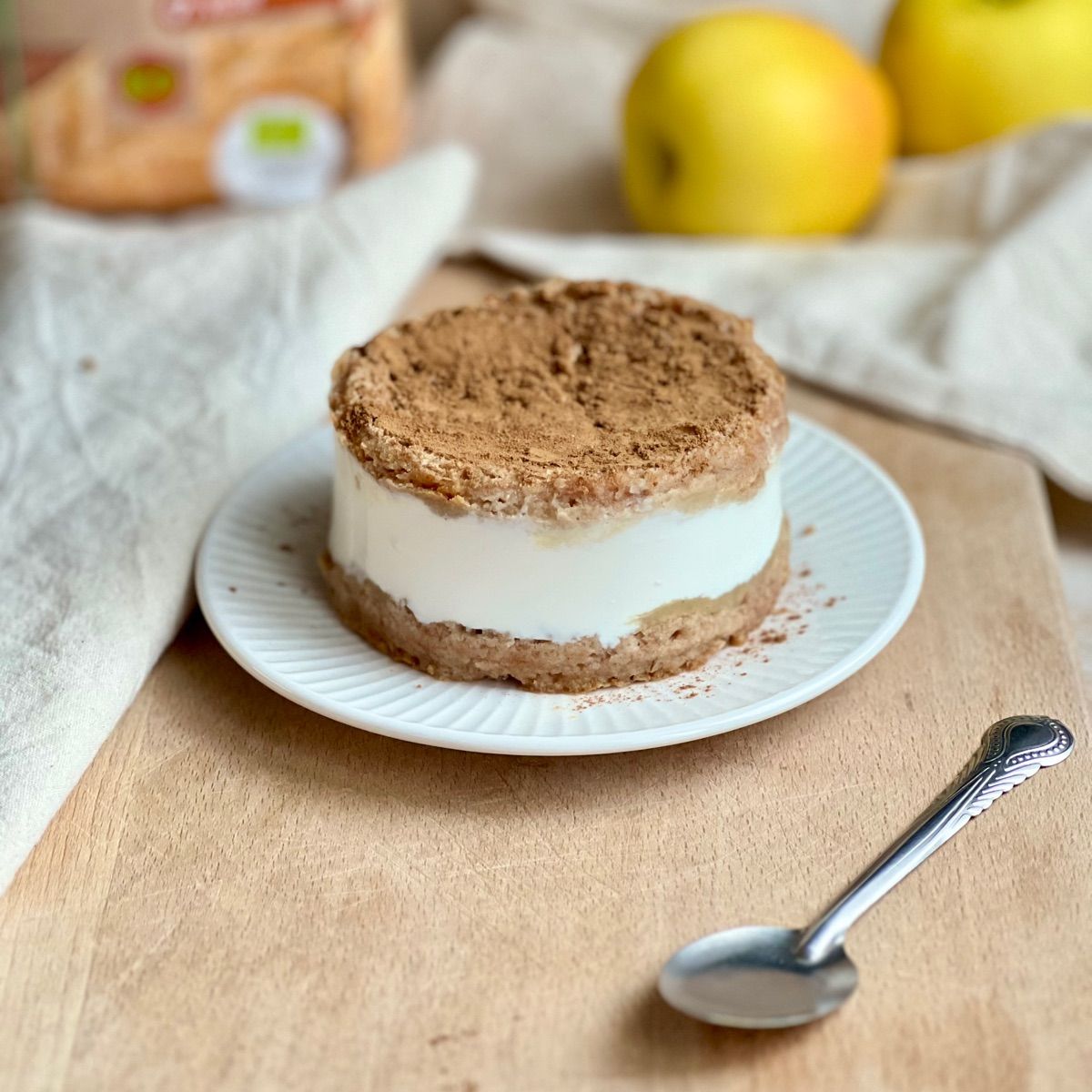 TORTA DELIZIOSA ALLE MELE E YOGURT