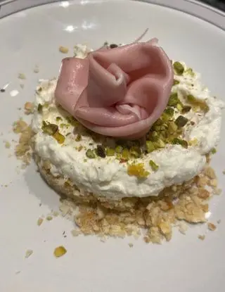 Ricetta Cheesecake salata con mortadella e granella di pistacchio di aurora.schiara