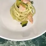 Ricetta Spaghetti con crema di zucchine e salmone 