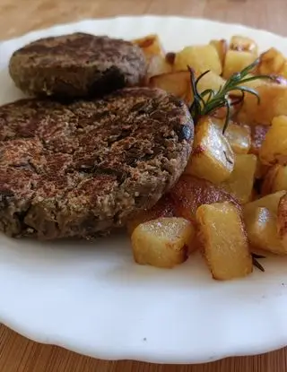 Ricetta Hamburger di melanzane con patate al forno  di gi_openkitchen