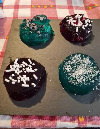 Ricetta Gelatina di amarena e menta di lucamata