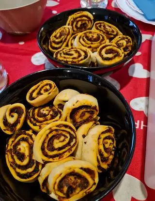 Ricetta Girelle con pomodori secchi e olive nere di lucamata