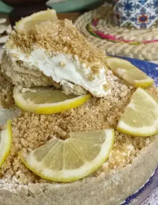 Ricetta SBRICIOLATA FREDDA CON RICOTTA E LIMONE SENZA COTTURA di cerese.michela1980