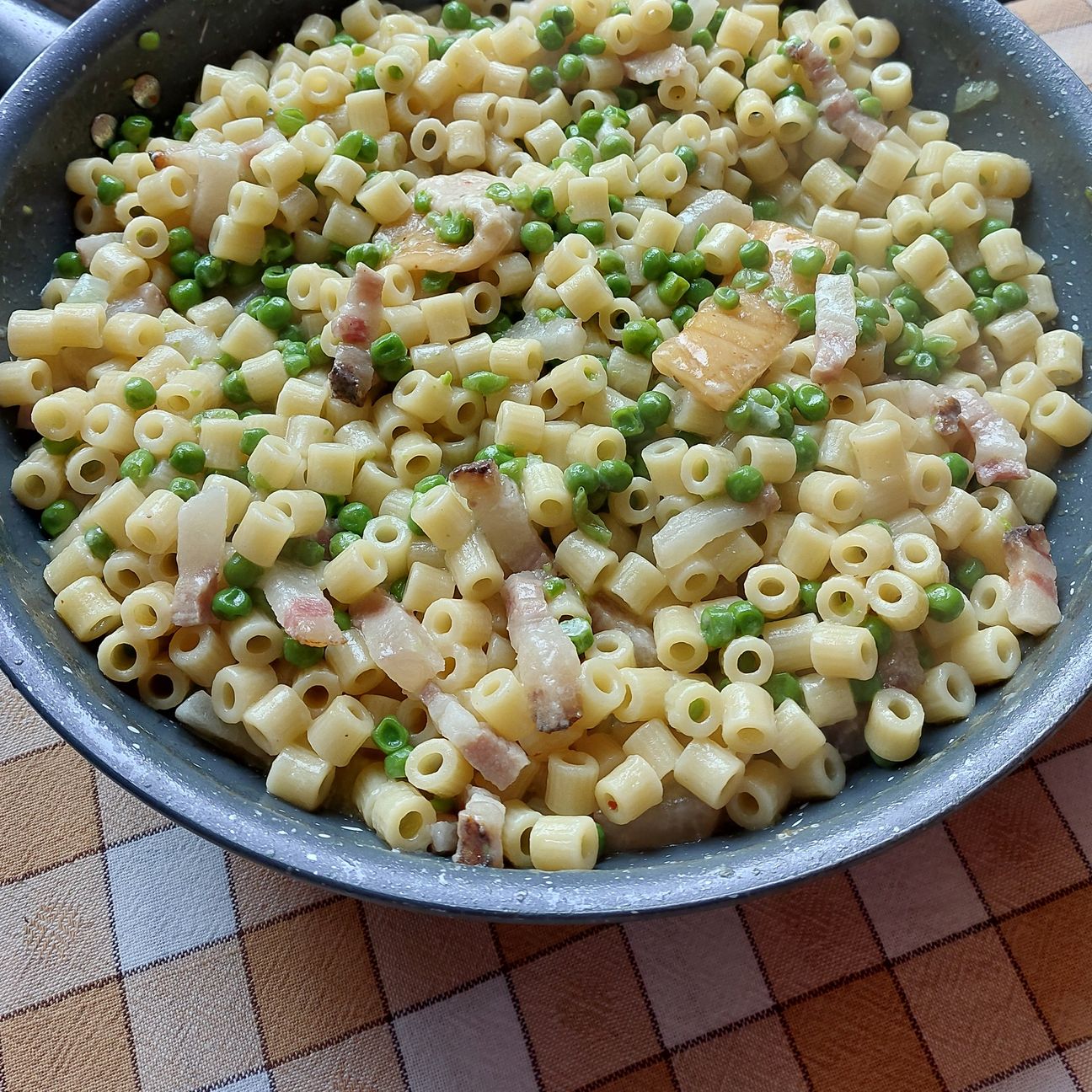 Pasta e piselli