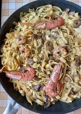 Ricetta Fettuccine con funghi e gamberi