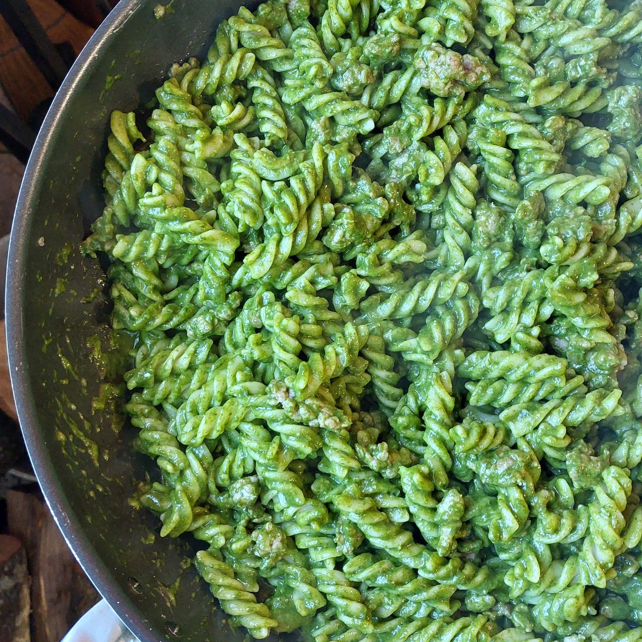Pasta con rape e salsiccia