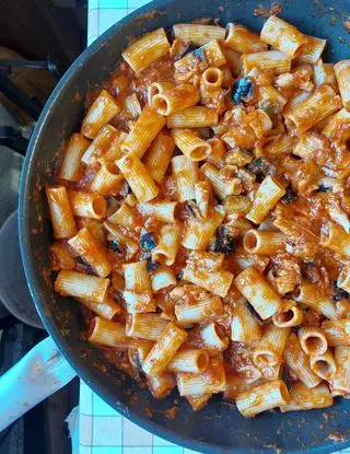 Ricetta Pasta con tonno e melanzane di limpiattatore