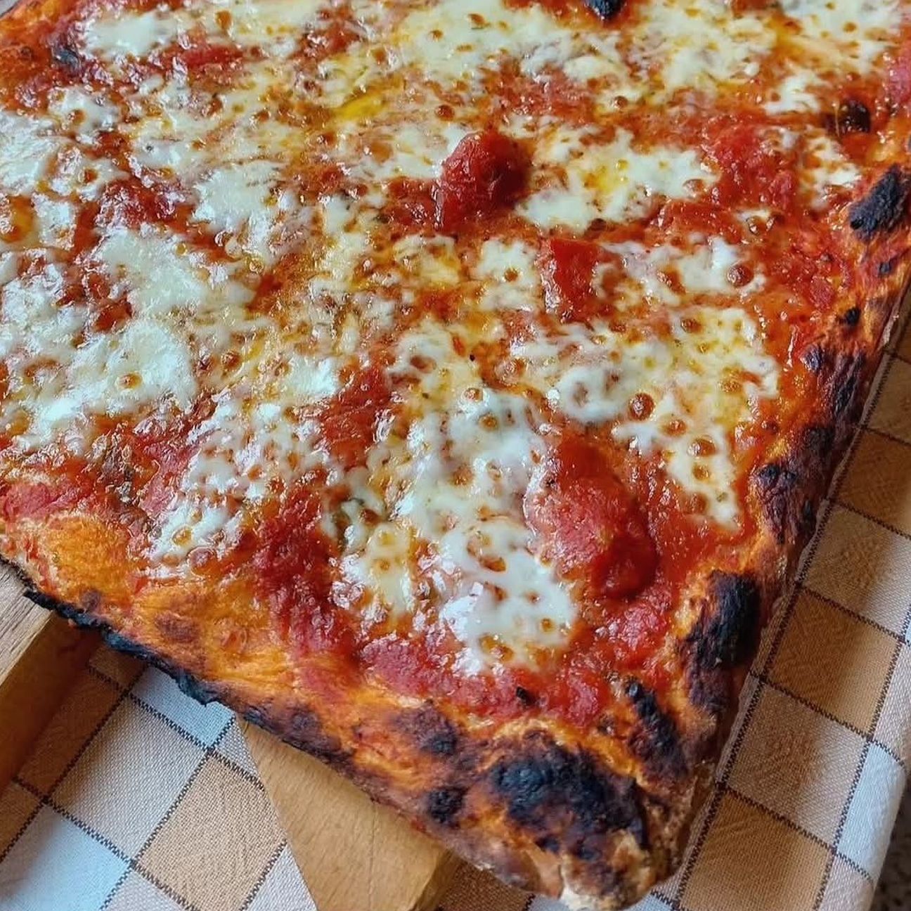 Pizza in teglia