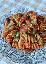 Ricetta Fusilloni con pomodoro e olive