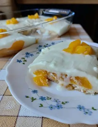 Ricetta Dolce freddo con crema alla vaniglia e pesche di limpiattatore